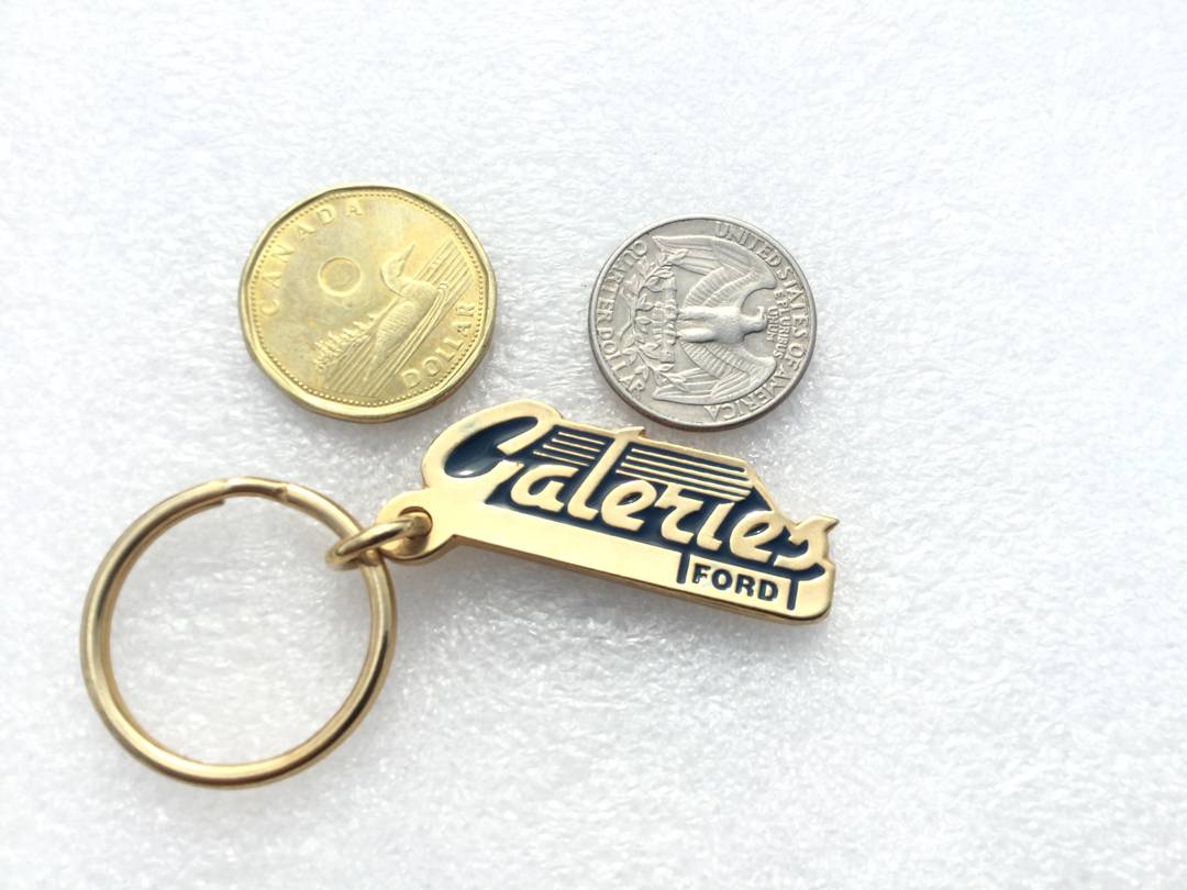 Vintage Ford Dealership Promotional Keychain Boutique chez Dary